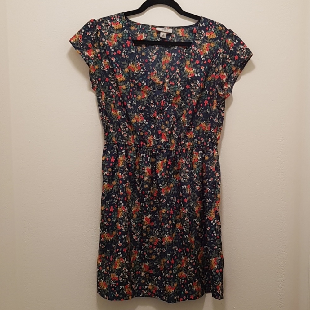 EUC Tucker for Target Floral Dress with Pockets
